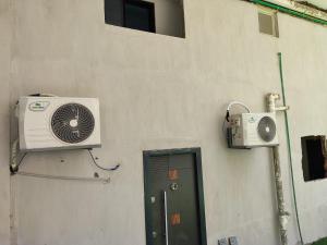 Cozy Modern Apartament