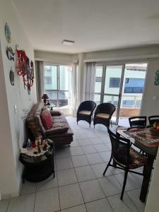 Belo apartamento em frente a praia de Gaivotas