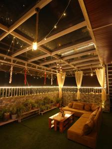 The Mussoorie Glow - Luxury penthouse in Dehradun