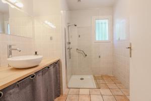 LEyre de vacances -Proche Lac Arjuzanx - jeux - terrasse - plancha -