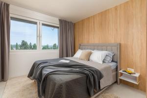 Luxury apartment beach Pula