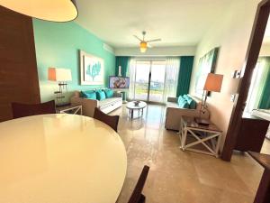 Mayan Palace, Grand Mayan, Luxury Beachfront 2BR Condo, Nuevo Vallarta