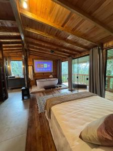 Cabana Entre Árvores - Azaléia