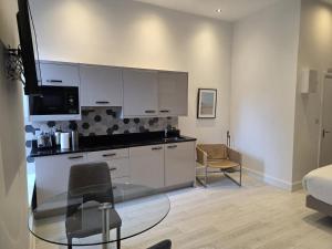 Dublin Central Suites