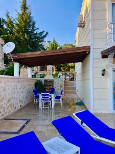 Amazing Seafront 4 bedrooms villa in Kalkan centre
