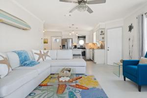 Luxury Oceanfront steps to Beach & Town, Best views!