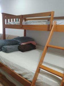 Apt pé na areia vista mar