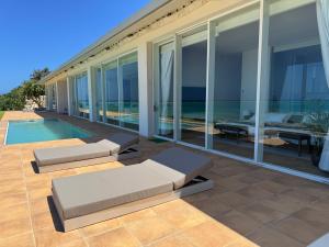 St Maire Yoron Sheera Villa