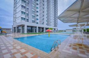 Homestay The Peak Condo