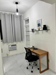 4 Min Walk to Copacabana Beach! 1BR Above Historic Roxy Theater