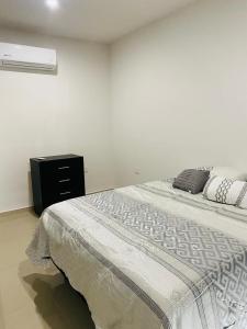 Residencia completa cerca de zona norte