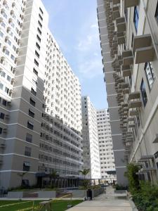 Furnished Condo Unit-Green2 PoolWifiNetflix