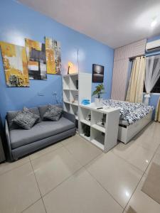 Condo Near World Trade, Star City and MoA - Amazing Breeze