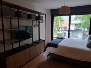 Black - Comfortable and bright, across from Shopping