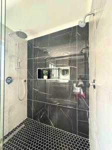 El Mufasa beachfront apartment with stunning views