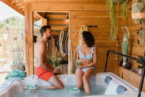B&B / Chambres d'hotes Les Aires en Scenes au bord de l'eau : photos des chambres