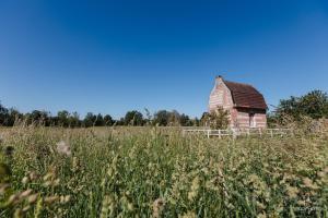 B&B / Chambres d'hotes Les Aires en Scenes au bord de l'eau : photos des chambres