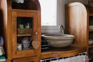 B&B / Chambres d'hotes Les Aires en Scenes au bord de l'eau : photos des chambres
