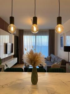 The Urban Sunset Apartment