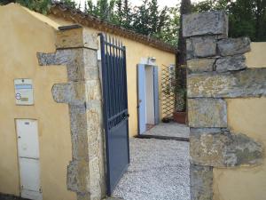 Maisons de vacances Charmant Studio Brignoles : photos des chambres