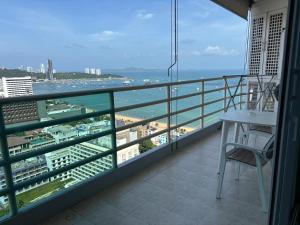 View Talay 6 Pattaya Beach by Anatolia Condo Suite