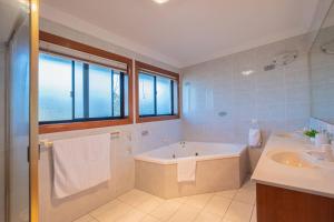 6bed Macgregor Home
