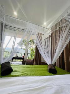 Ella Hillcrest Heaven-Free Pickup from Ella