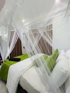 Ella Hillcrest Heaven-Free Pickup from Ella