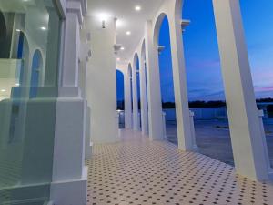 B2 Hua Hin Premier Hotel