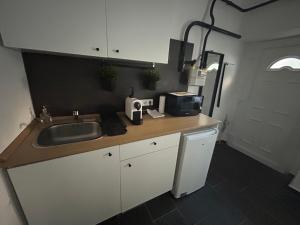 Király 15 Apartman with free parking