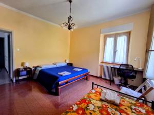 Casa Vitiolo - right section