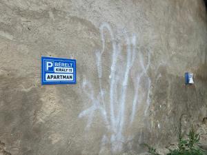 Király 15 Apartman with free parking