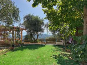 Viros Holiday House Breathtaking Views & Private Mini Pool Jacuzzi in Corfu
