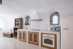 Anemoscope Windmill Villa Santorini Greece