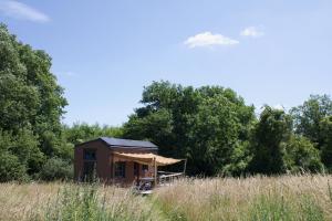 Tiny House Les Jours Heureux Sejour nature pres de Dinant et des Lacs de l Eau d Heure
