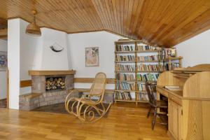 Przytulne Apartamenty w Klimatycznym Domu nad Białką w Otoczeniu Górskich Krajobrazów by Noclegi Renters