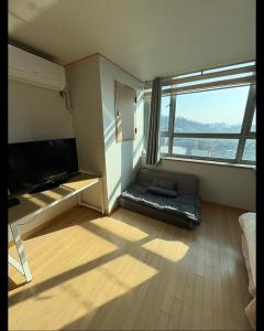 Hongdae, sinchon city-view APT