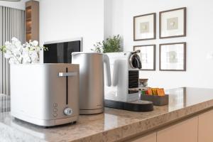 Upscale 2-BR with Sea View - Grand Bleu by Elie Saab