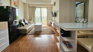 Trivium Terrace Apartment Lippo Cikarang EJIP -Min Stay 3 Nights-
