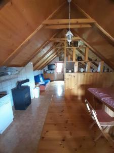 Baške Oštarije - kuća za odmor