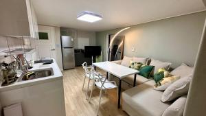 Shinnonhyun DanGam House