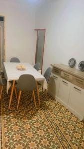 Chic furnished apartment, Center