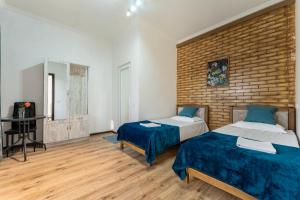 Upstairs Hotel Tbilisi