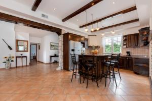 Villa Ivona, a luxurious villa minutes from the sea