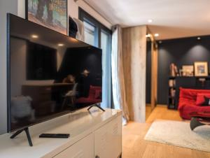 Villas Villa contemporaine avec piscine, vues panoramiques lac & montagnes, climatisation : photos des chambres