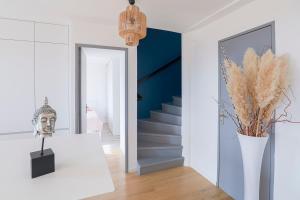 Villas Villa Bleu Azur - Elegance Privee avec Vue Mer & Montagne : photos des chambres