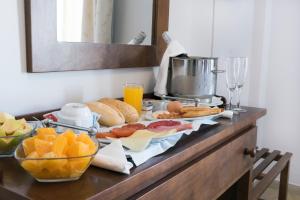 Room #9148336 room in Hotel Toboso Chaparil