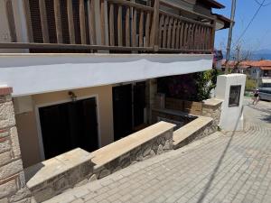 Το Πέτρινο Σπιτι