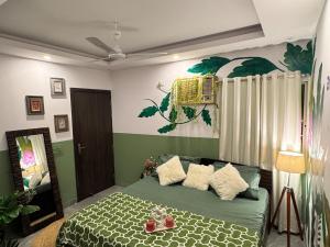 Tropical vibes Private, Terrace, Cozy space- Gurgaon and NCR