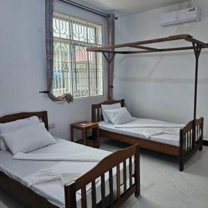 Uroa Beachfront Apt Direct Sand